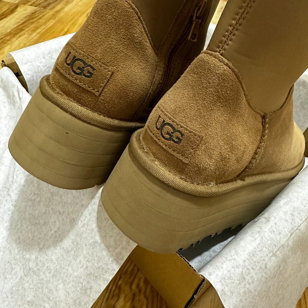 UGG W Classic Dipper - Picture 3 of 8